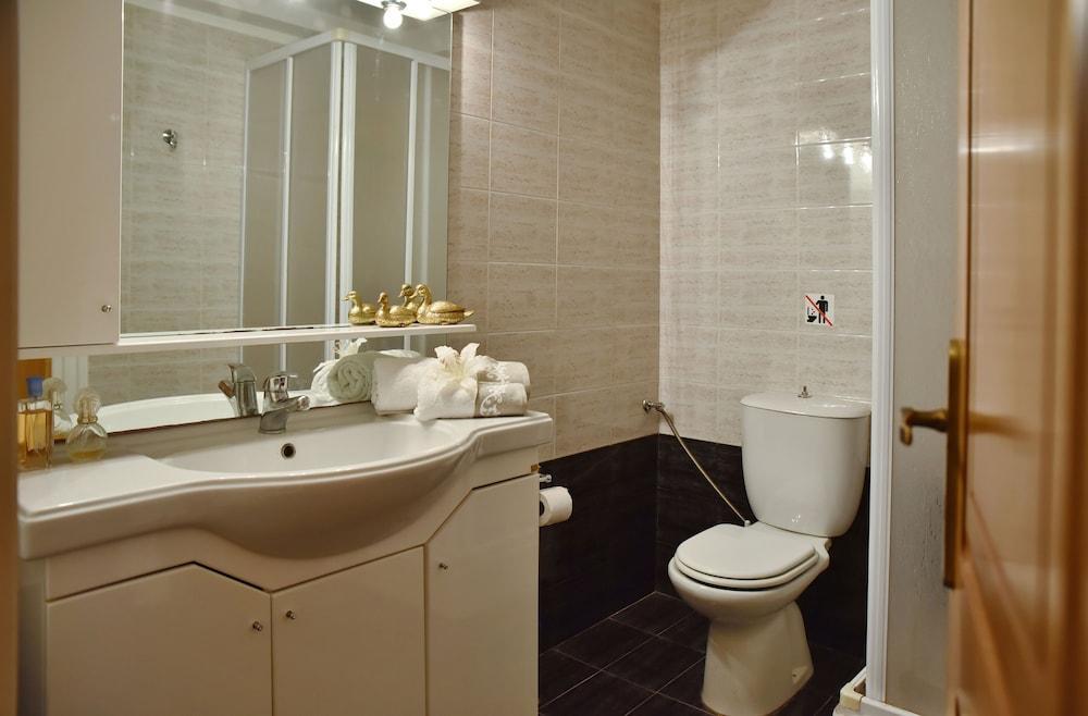 Nirevel Apartments Goúvai Luaran gambar